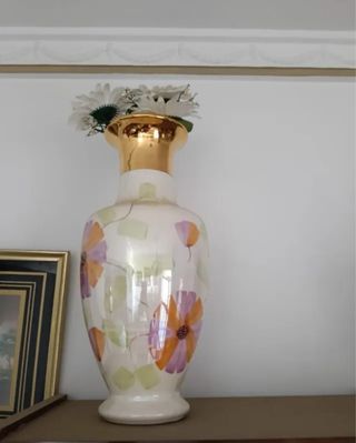Jarrón decorativo flores doradas