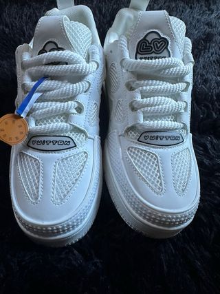 Zapatos Louis Vuitton Skate Blancos