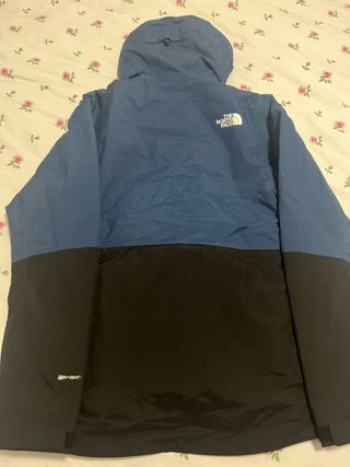 Abrigo The North Face Azul y Negro