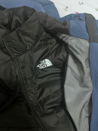 Abrigo The North Face Azul y Negro