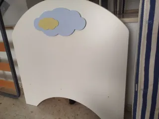 Cama de 90 cm+ 190cm con cabecero, colchón y patas