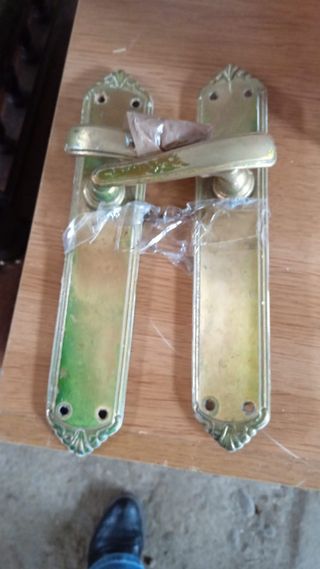 Manillas de latón para puertas juego