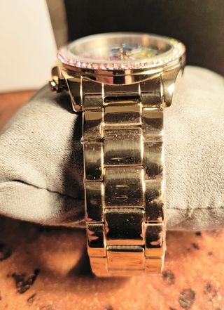 Reloj GUESS nuevo multicolor