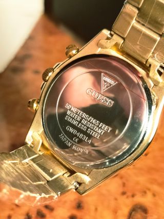 Reloj GUESS nuevo multicolor