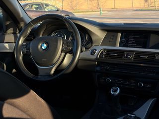 BMW Serie 5 520d 2011