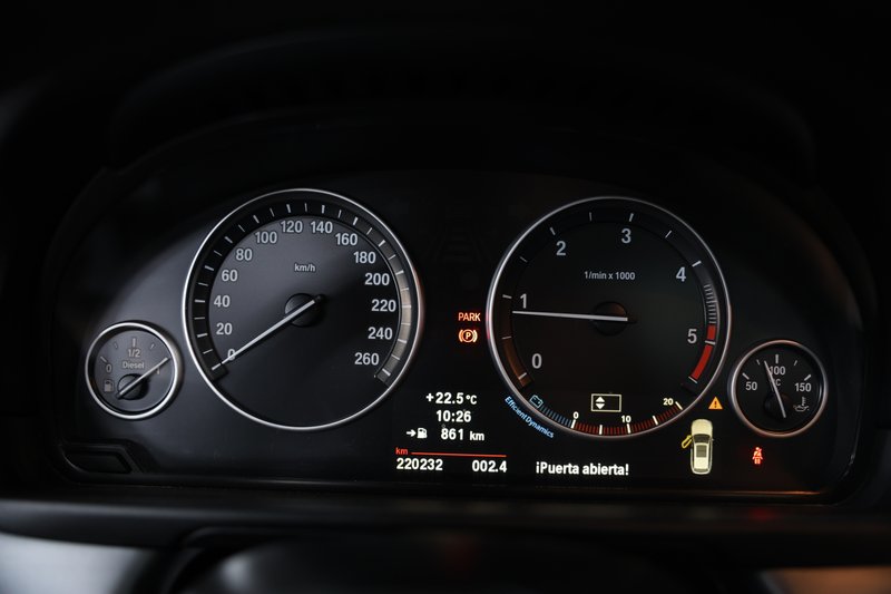 BMW Serie 5 2011, foto 20