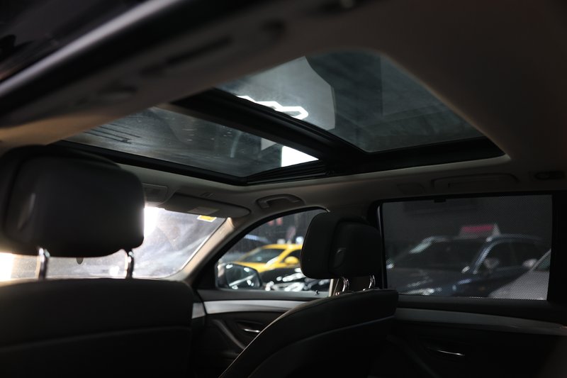 BMW Serie 5 2011, foto 27