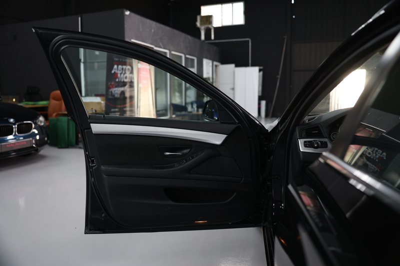 BMW Serie 5 2011, foto 28