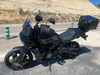 Harley Davidson Pan America 1250 Negra