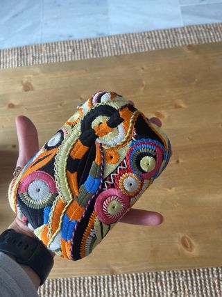 Bolso de mano bordado multicolor