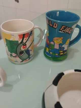 Lote 4 tazas cerámica animadas