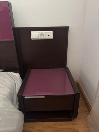 Somier, cabecero y 2 mesitas de noche