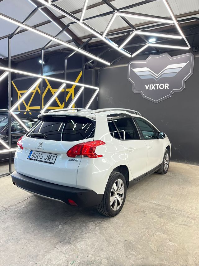 Peugeot 2008 1.2 PureTech 110 Style S/S