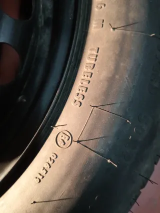Rueda de repuesto para coche