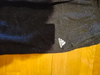 Pantalón deportivo Adidas negro