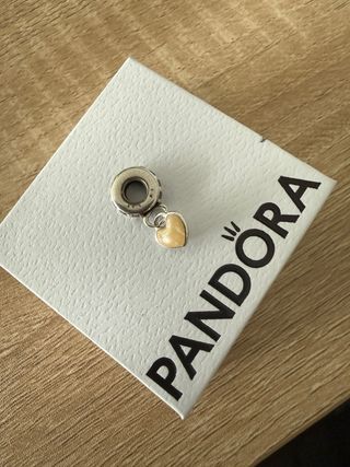 Charm Pandora Corazón Dorado