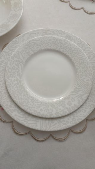 Blumarine Set Piatti Porcellana Beige/Bianco