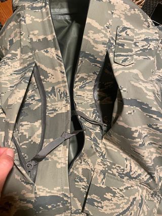 Chaqueta Militar Gore-Tex APECS