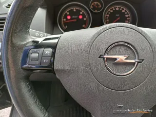 OPEL ASTRA 1.7 CDTI 111 YEARS GTC