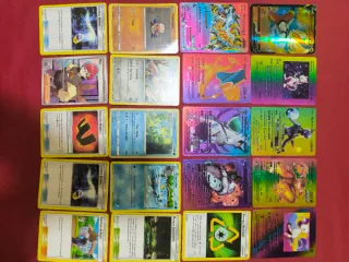 Lotes 20 y 13 Cartas Pokémon Vstar Silver, dorada.