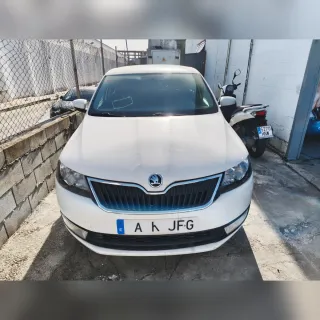 Skoda Rapid 2015