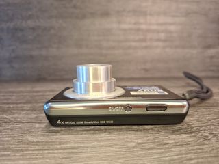 Cámara Sony Cyber-shot DSC-W530 14.1MP Zoom 4x