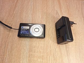 Cámara Sony Cyber-shot DSC-W530 14.1MP Zoom 4x