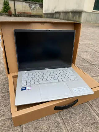Asus Vivobook S14 Ordenador Portátil