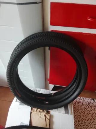 Ruedas Continental 20 x 1.95
