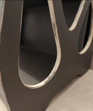 Mesa auxiliar diseño madera y mimbre