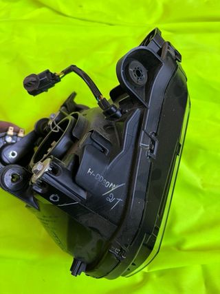 Faro Delantero Honda CBR 650F