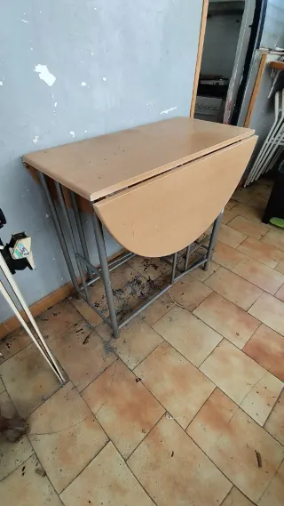 Mesa plegable madera y metal