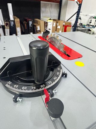 Sierra de mesa Bosch GTS 10 XC - F1