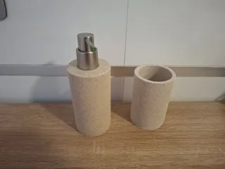 Dispensador jabón y vaso baño beige