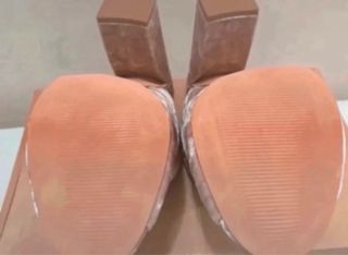 Sabot ASOS rosa velluto con fibbia