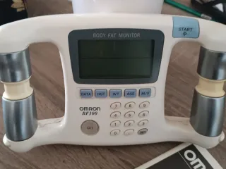 Omron BF300 Monitor Grasa Corporal