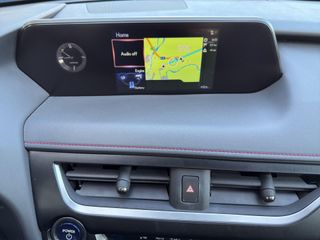 Lexus UX 2.0 250h F Sport