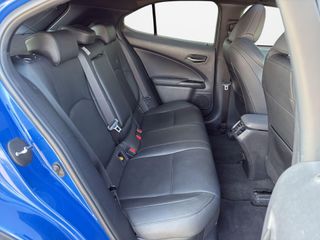 Lexus UX 2.0 250h F Sport