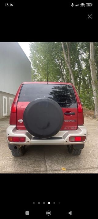 Nissan Terrano II 1996
