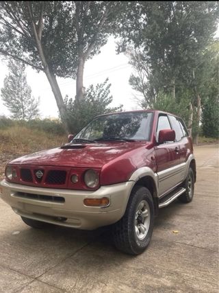 Nissan Terrano II 1996