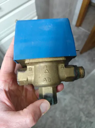 Válvula de 3 vías de 0,5"
