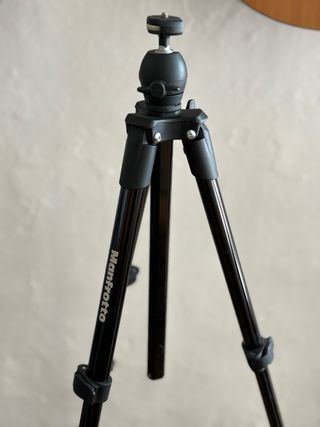 Trípode Manfrotto Compacto Ligero