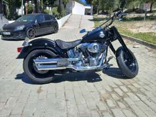 Harley-Davidson Fat Boy Negra