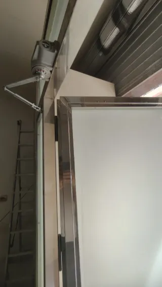 Puerta Acero Inoxidable y Cristal Seguridad