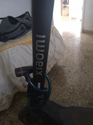 2 Patinetes Eléctricos Casi Nuevos