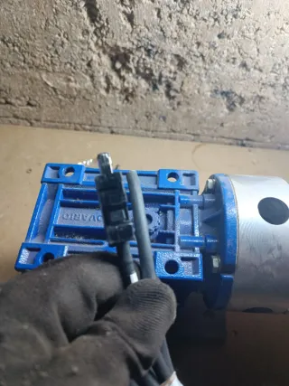 Servo Omron y Reductor Motovario