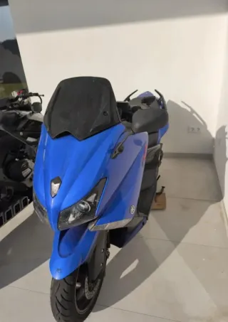 Yamaha T-Max XP500 en perfecto estado