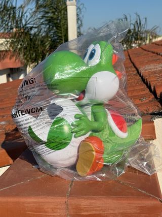 Yoshi pop-corn bucket