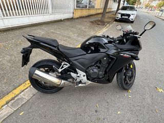 Honda CBR500R Negra