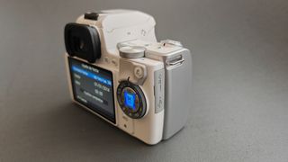 Cuerpo Pentax K-S1 | White | SOLO 1.877 DISPAROS !